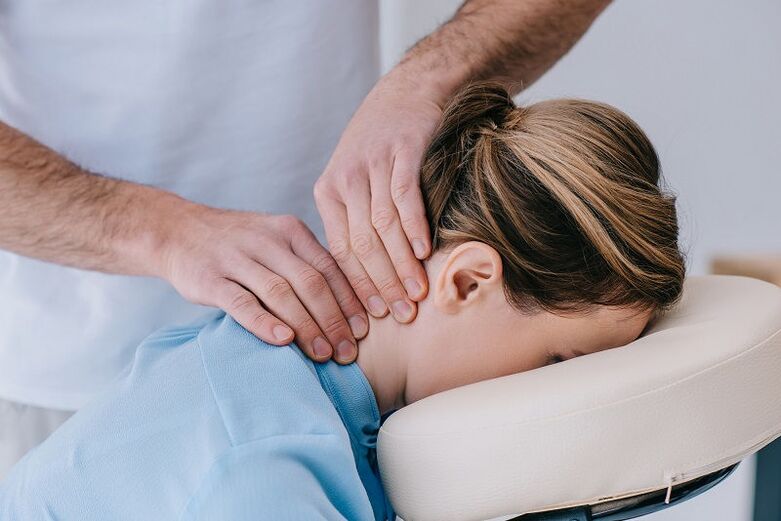 Na odstránenie neurologického syndrómu sa používa manuálna masáž