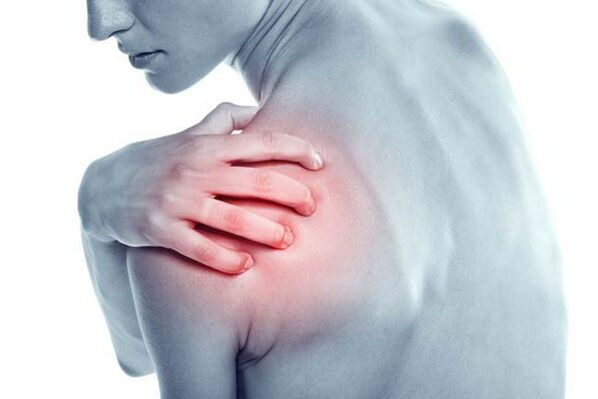 Bolestivá bolesť v ramene je príznakom artrózy ramenného kĺbu